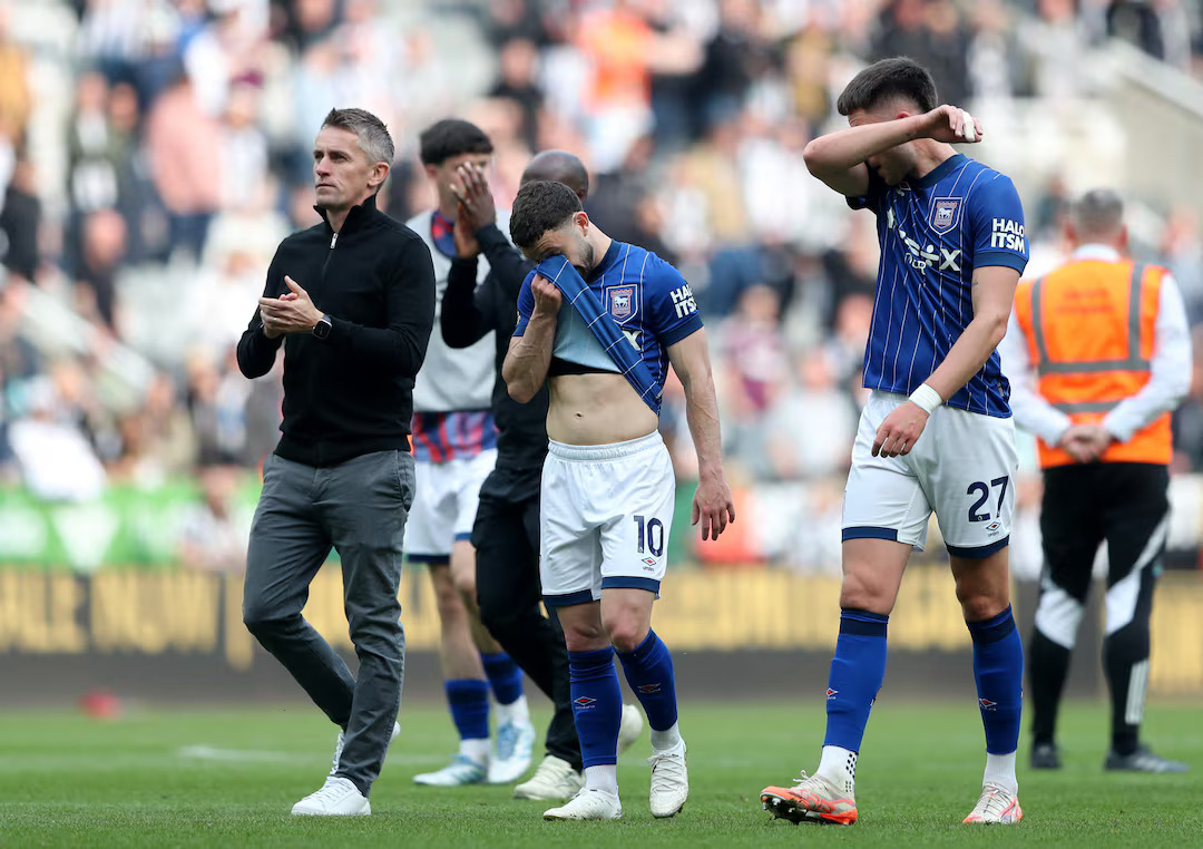 Nedrykningen til Championship var en skuffelse for både spillere og fans