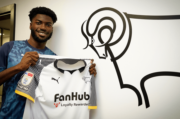 Derby løber med Patrick Agyemang for £5.800.000