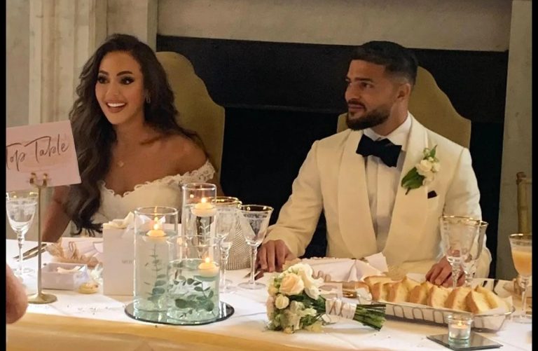 Chanel Pearl Morsy siger farvel