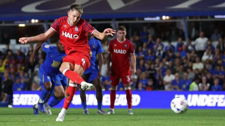 Kamp-optakt: Tynd Town-trup tager imod oprykningskandidaterne fra Southampton