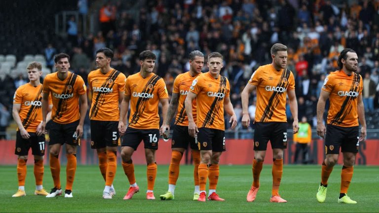 Hull: Kæmpe udskiftning skal stoppe nedtur