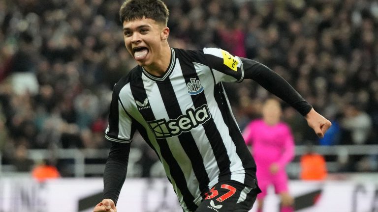 The Mail: Miley, Cook og Billing øverst på McKennas ønskeseddel