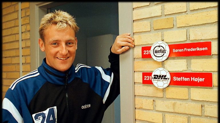 Frederiksen fik ikke kontrakt og glemte hotelregningen