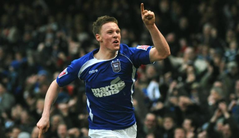 Towns rekordholder slår nu folderne i Dubai