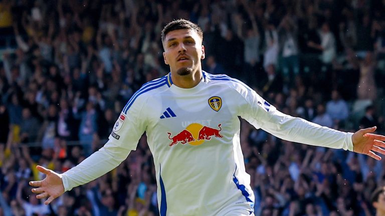 Piroe siger nej til Ipswich – vil blive i Leeds