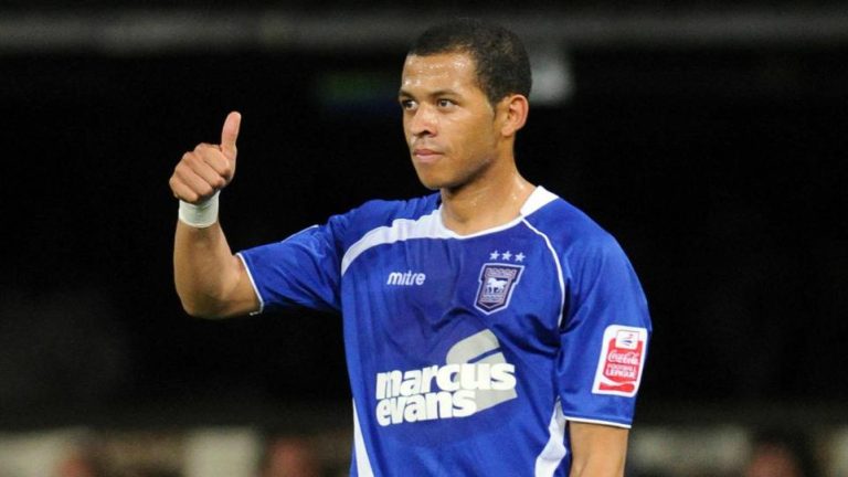 Ex-Ipswich-back favorit som ny Chelsea-manager