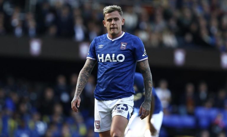 Derby lokker: Szmodics-exit rykker nærmere