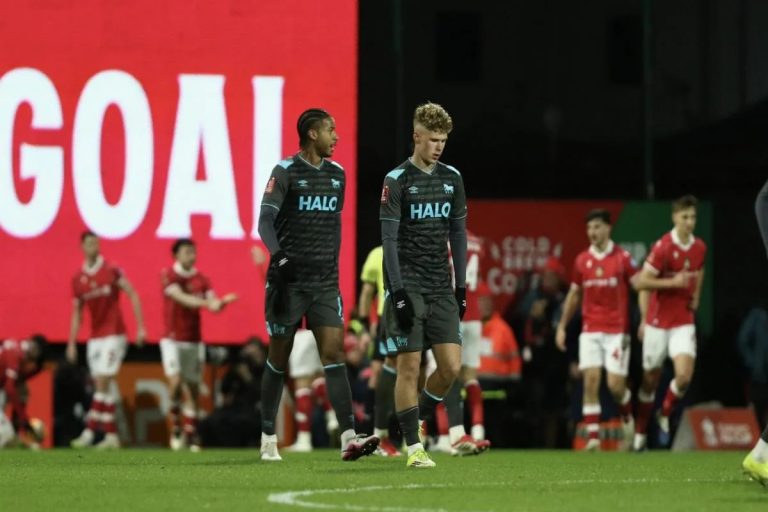 Posteryst og pauver indsats bag FA Cup-exit