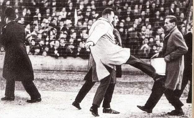 Alle midler gælder mod Norwich: “The bucket of salt”