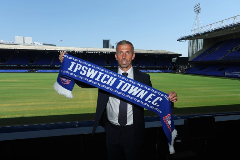 Gary O’Neil får tre år i spidsen for Ipswich Town