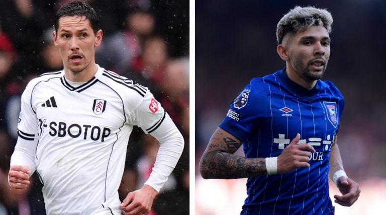 Ipswich lægger an til double swoop